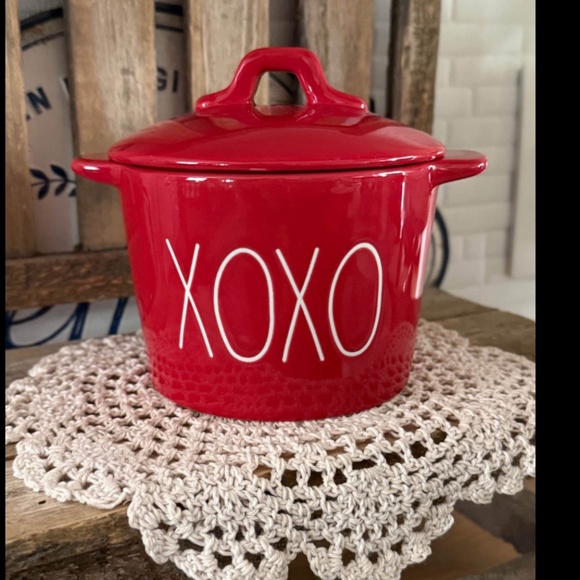 Rae Dunn XOXO Mini Crock Pot - Picture 1 of 2